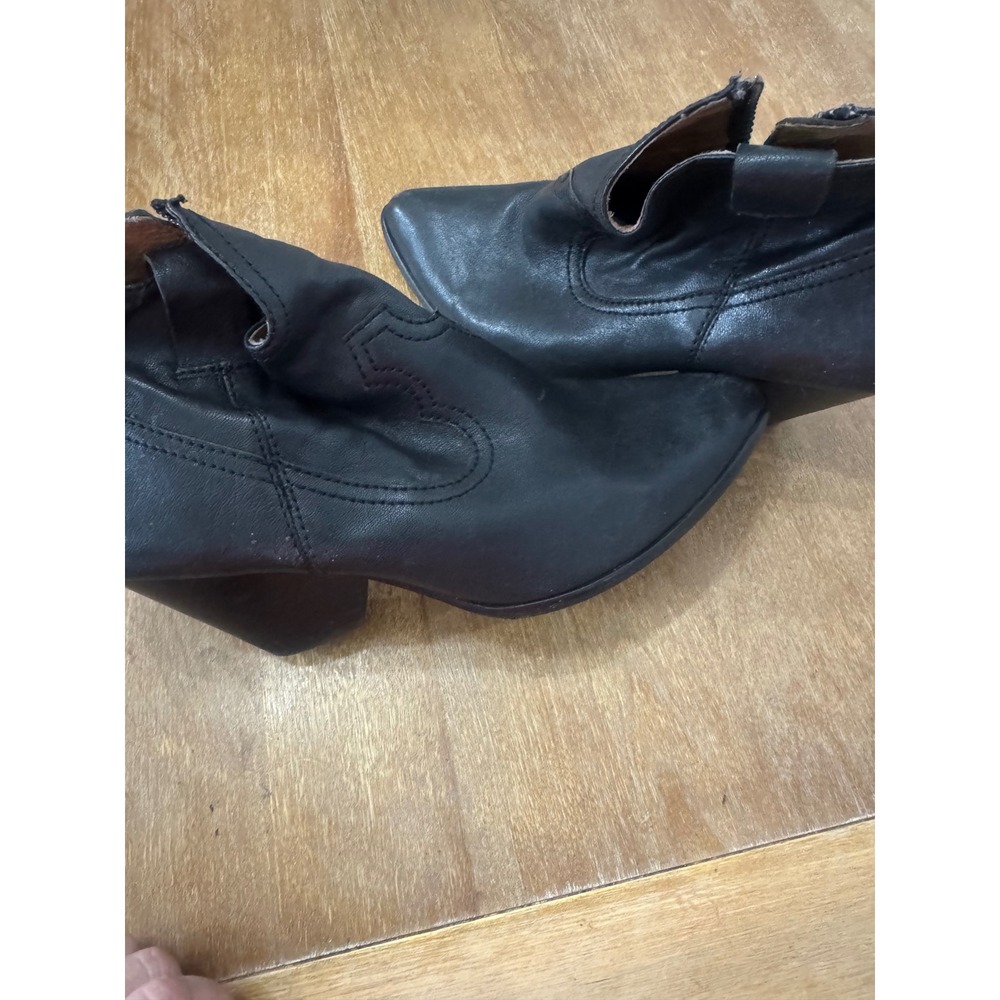 Frye Black Leather Western Ankle Boots Pointed Toe Stacked Heel 7M 3479257-BLK